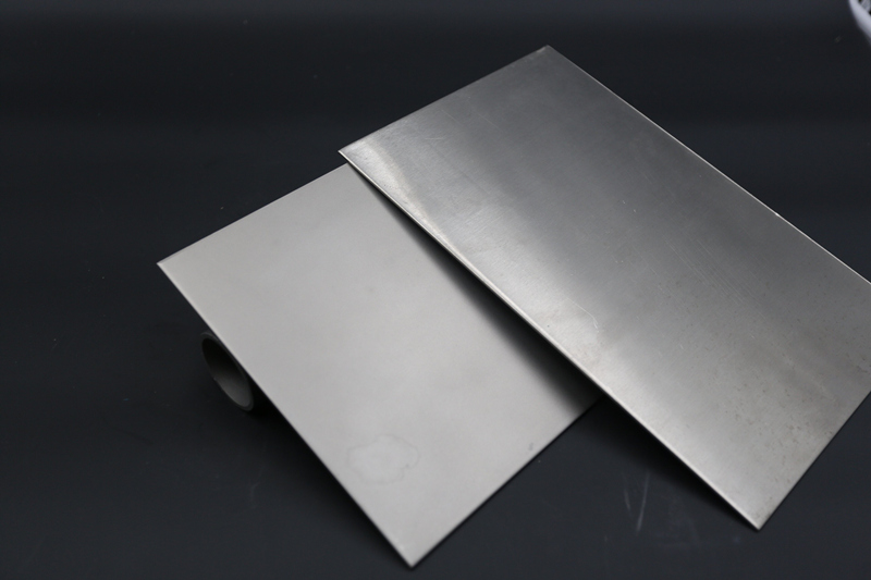 Effect of other elements such as silicon and nitrogen on the properties of stainless steel